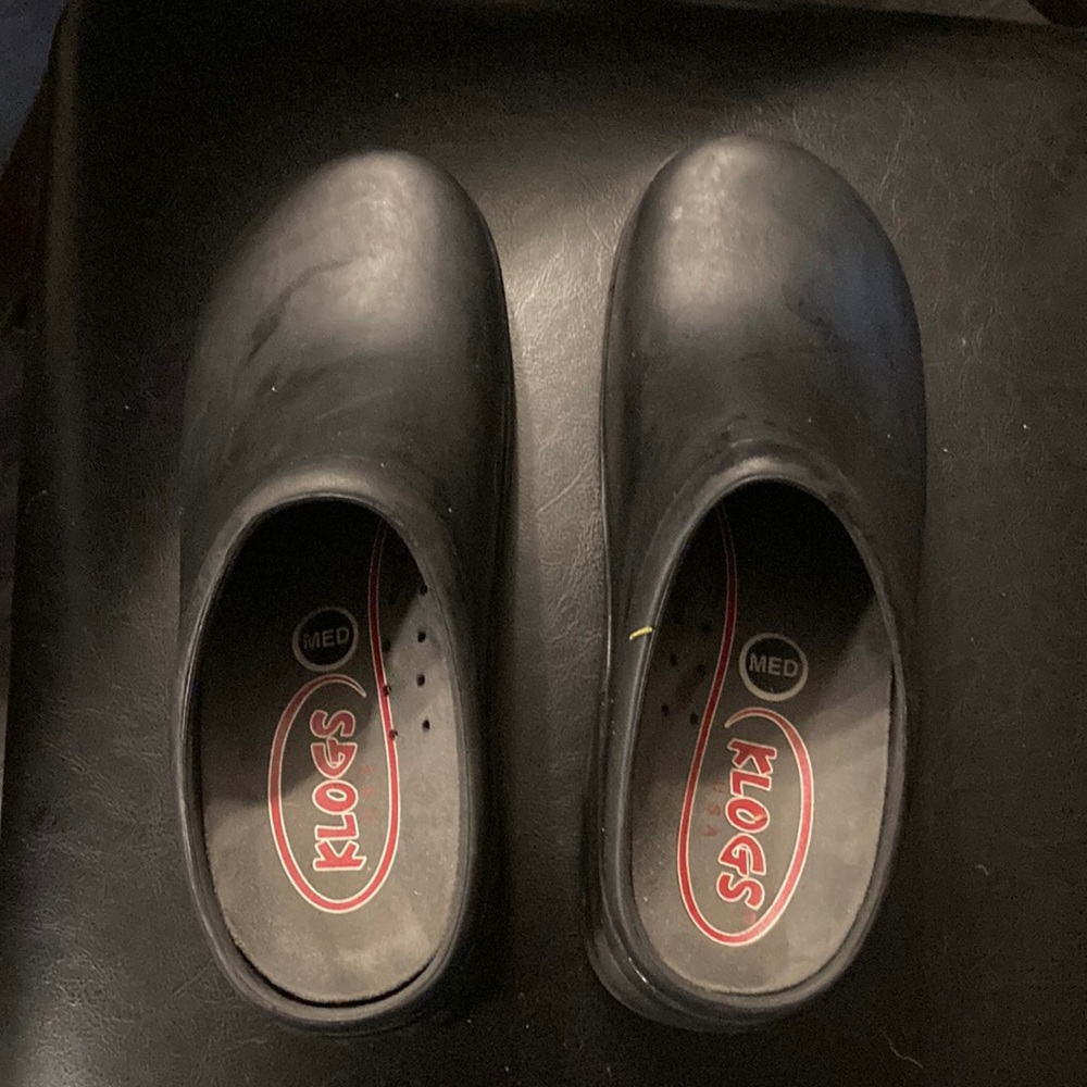 Womans clogs